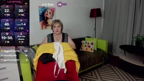 Snapshot of beautiful_lina7 chatting on 01/24/25, 09:58 your Lana online show from 01/24/25, 09:58