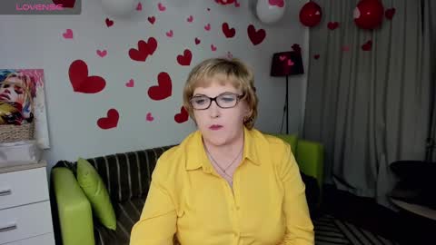 Snapshot of beautiful_lina7 chatting on 02/07/25, 07:06 your Lana online show from 02/07/25, 07:06