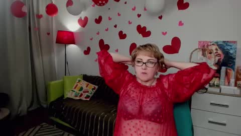 Snapshot of beautiful_lina7 chatting on 02/16/25, 01:36 your Lana online show from 02/16/25, 01:36