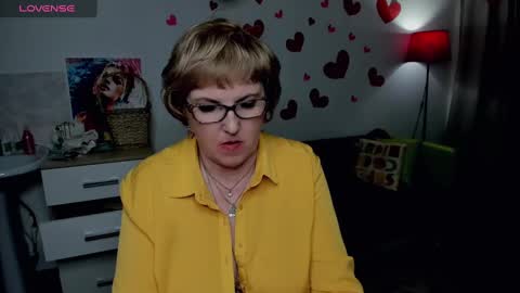 Snapshot of beautiful_lina7 chatting on 03/01/25, 11:26 your Lana online show from 03/01/25, 11:26