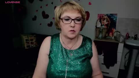 Snapshot of beautiful_lina7 chatting on 03/08/25, 12:41 your Lana online show from 03/08/25, 12:41