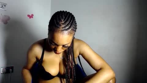 Snapshot of beautiful_moanna chatting on 04/20/26, 07:15 moanna online show from 04/20/26, 07:15