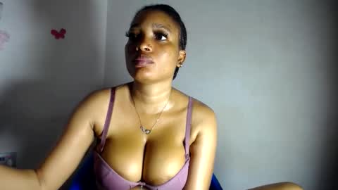 Snapshot of beautiful_moanna chatting on 05/06/26, 08:25 moanna online show from 05/06/26, 08:25