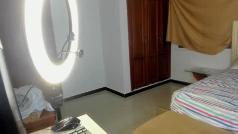 Chleo online show from 12/24/24, 02:54