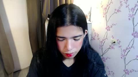 TRIXIE online show from 12/16/25, 05:23