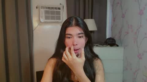 TRIXIE online show from 04/04/26, 02:32