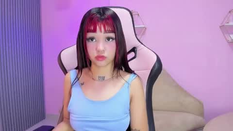 Snapshot of beautty_woman_ chatting on 05/31/26, 01:51 Sara online show from 05/31/26, 01:51