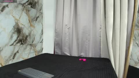 lana online show from 06/01/26, 02:46