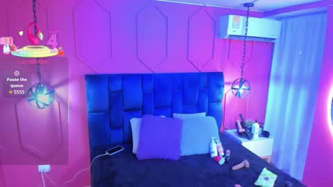 Chantall online show from 12/14/25, 11:37