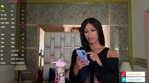 Snapshot of beauty_nina chatting on 06/19/26, 02:54 beauty_nina online show from 06/19/26, 02:54