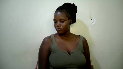 beauty_nina1 online show from 12/22/25, 12:46