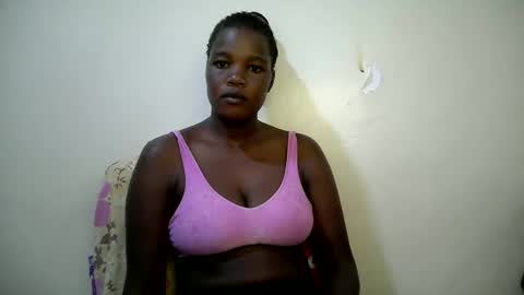 beauty_nina1 online show from 01/17/26, 07:57