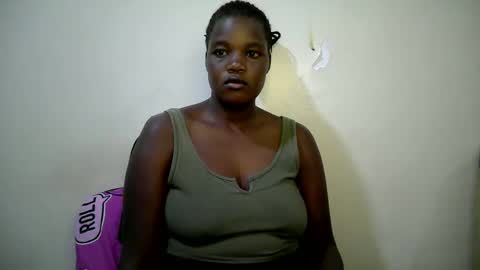 beauty_nina1 online show from 01/17/26, 08:23