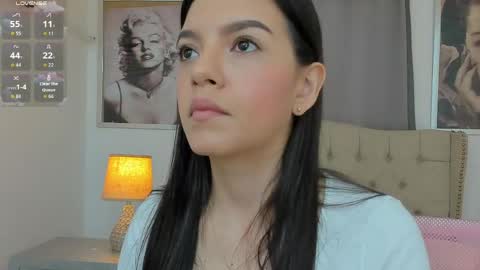 Ariana Reyes online show from 03/18/26, 12:30