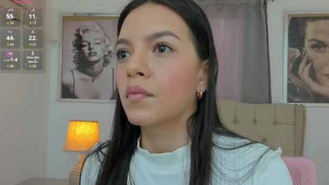 Ariana Reyes online show from 04/08/26, 12:16