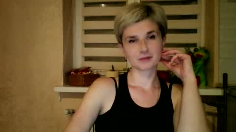 BeautyKsenia online show from 03/25/26, 07:42