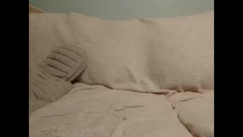 Beauty online show from 10/22/25, 04:02