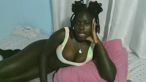 Snapshot of beautytyler chatting on 09/21/25, 11:39 tyler online show from 09/21/25, 11:39