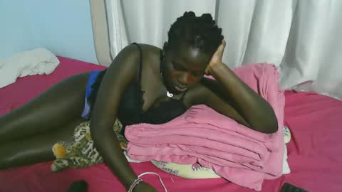 Snapshot of beautytyler chatting on 10/23/25, 10:52 tyler online show from 10/23/25, 10:52