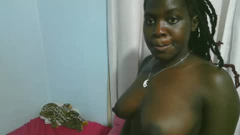 Snapshot of beautytyler chatting on 11/26/25, 10:16 tyler online show from 11/26/25, 10:16