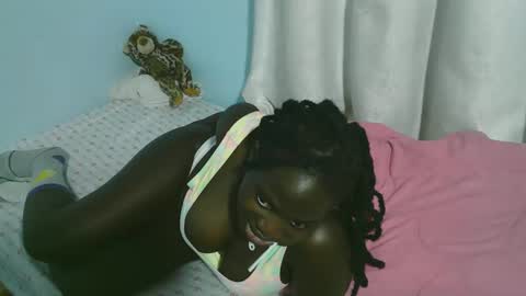 Snapshot of beautytyler chatting on 12/16/25, 09:31 tyler online show from 12/16/25, 09:31