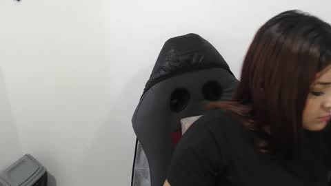 beautyykarol online show from 11/25/25, 04:40