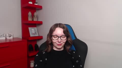 Zoe online show from 02/27/25, 07:55