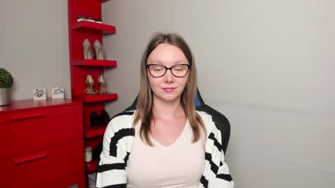 Zoe online show from 09/12/25, 06:24