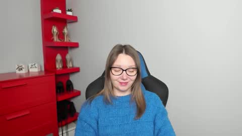 Zoe online show from 11/25/25, 06:46