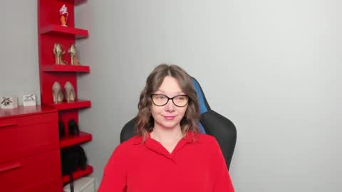 Zoe online show from 05/18/26, 05:35