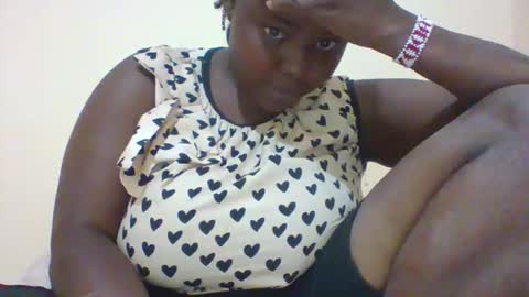 bebswee21 online show from 01/12/26, 02:44