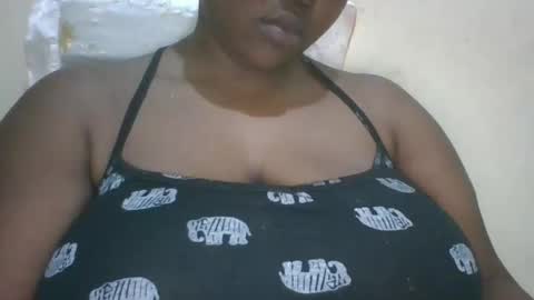 Snapshot of bebswee21 chatting on 05/05/26, 10:23 bebswee21 online show from 05/05/26, 10:23