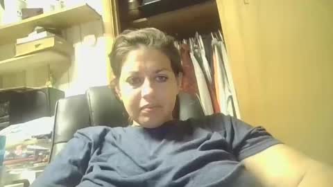 beccabee37 online show from 10/12/25, 02:16