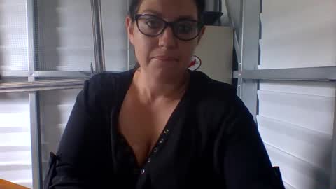 beccabee37 online show from 03/25/26, 04:24