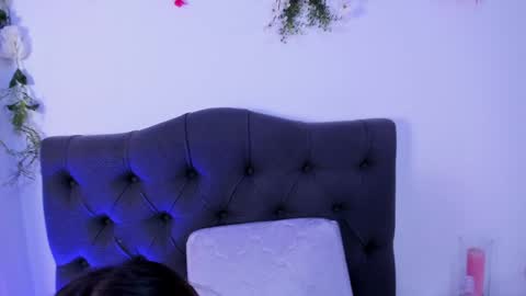 beccamilanni online show from 01/24/25, 04:06