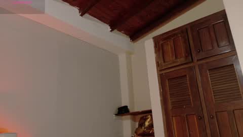 Beecckkkaaa online show from 04/06/26, 01:01