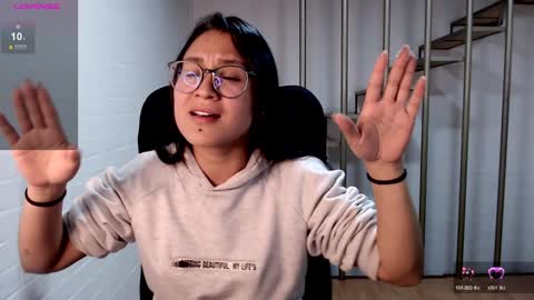 Snapshot of beckdymon chatting on 01/12/25, 11:47 Daniela online show from 01/12/25, 11:47