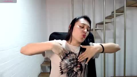 Snapshot of beckdymon chatting on 03/06/25, 09:31 Daniela online show from 03/06/25, 09:31