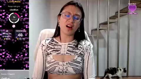 Snapshot of beckdymon chatting on 10/22/25, 12:55 Daniela online show from 10/22/25, 12:55