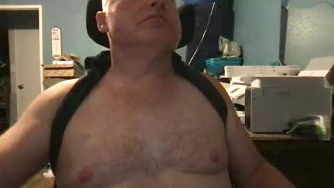 Snapshot of beckster040 chatting on 07/02/26, 05:57 beckster online show from 07/02/26, 05:57