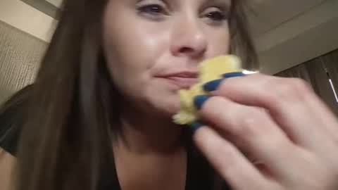 BECKY BOO  online show from 09/28/25, 11:21