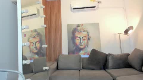 Victoria  online show from 03/16/26, 11:03