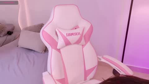 Becky James online show from 12/31/24, 03:20