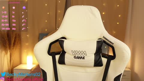 BeckyMartens come join me on    while im offline here  online show from 01/24/25, 03:22