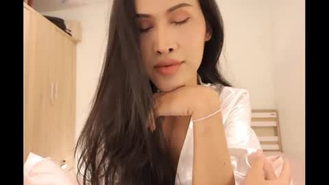 Snapshot of bee_thai chatting on 12/20/24, 05:40 bee_thai online show from 12/20/24, 05:40