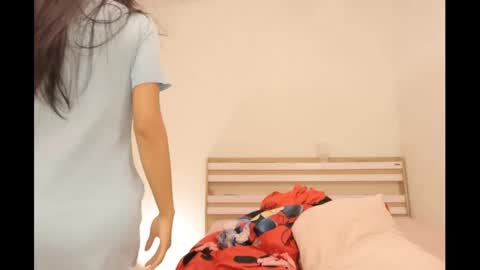 Snapshot of bee_thai chatting on 02/20/25, 07:41 bee_thai online show from 02/20/25, 07:41