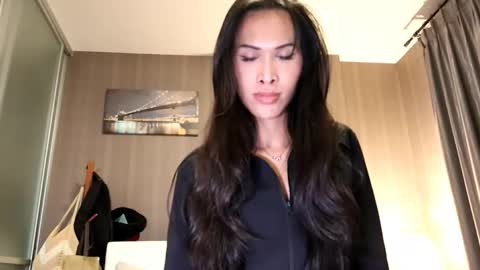 bee_thai online show from 06/03/26, 10:15