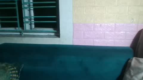 beebaby_xx online show from 12/21/25, 03:08