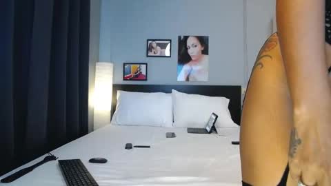 Bee if you ever see the girl who can take 12 inch all the way inside the ass try me online show from 11/25/25, 02:00