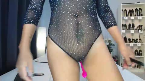 Bee if you ever see the girl who can take 12 inch all the way inside the ass try me online show from 01/13/26, 01:55